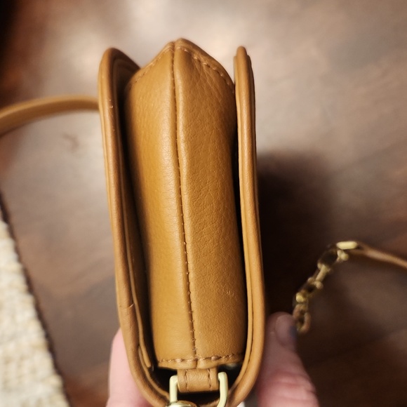 Tory Burch Crossbody 🫶 - Picture 6 of 9